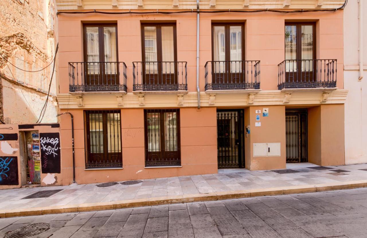 Holidays2Malaga Suites Экстерьер фото